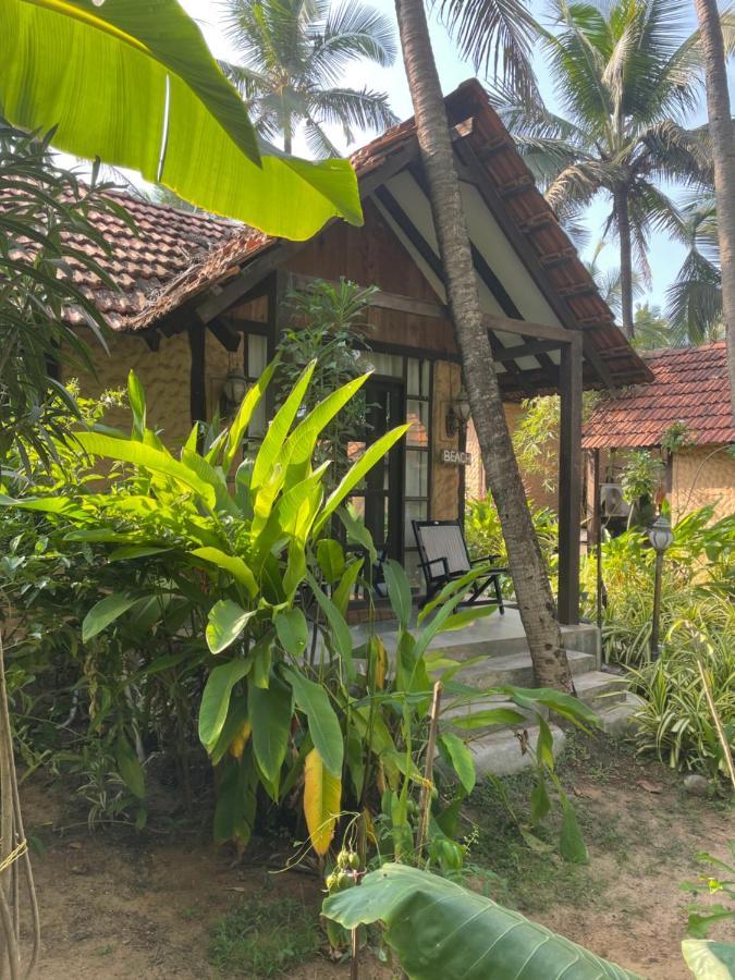 The Village Anjuna Exteriör bild